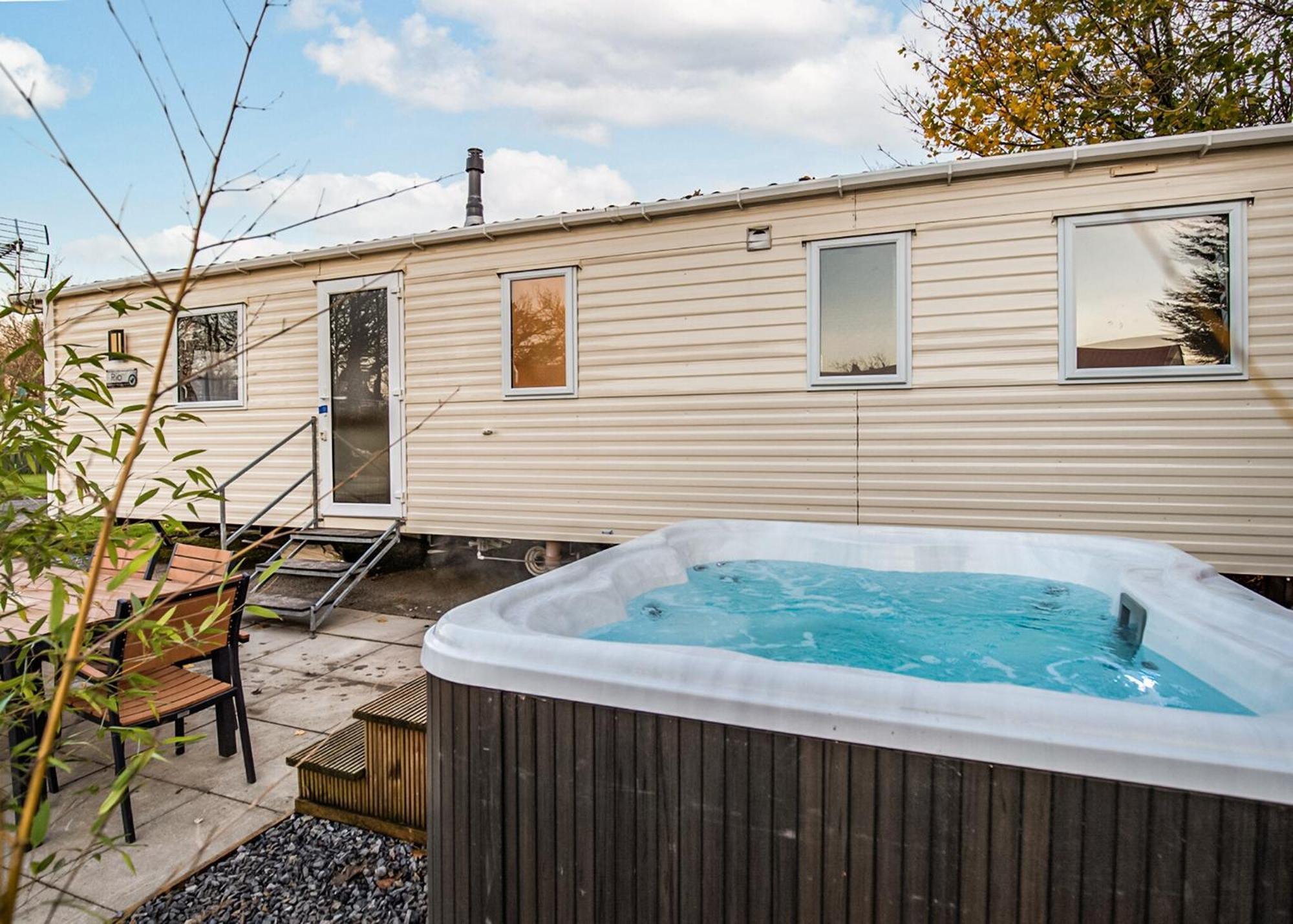 Noble Court Holiday Park Narberth Zimmer foto